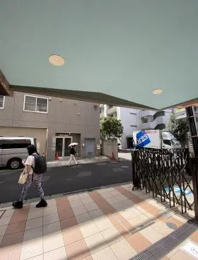 TOMOEビルの外観