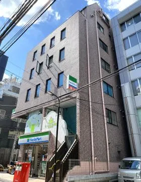 TOMOEビルの外観