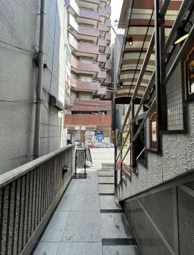 西新宿佐藤ビルの外観