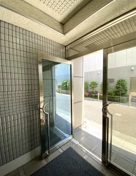 アルマビルの外観