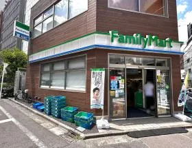 ファミリーマート