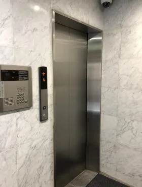 JPLビルの外観