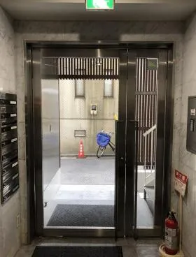 JPLビルの外観