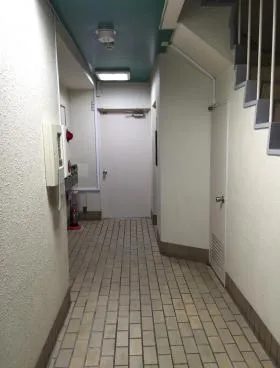 アートビルの外観