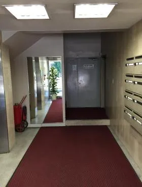 三貴ビルの外観