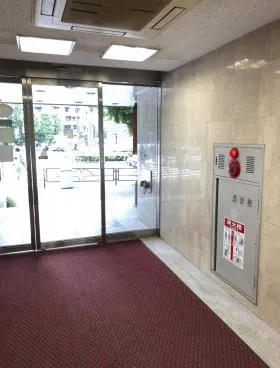 三貴ビルの外観