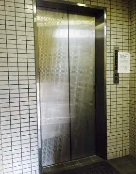 南雲ビルの外観
