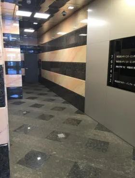 早稲田駅前ビルの外観
