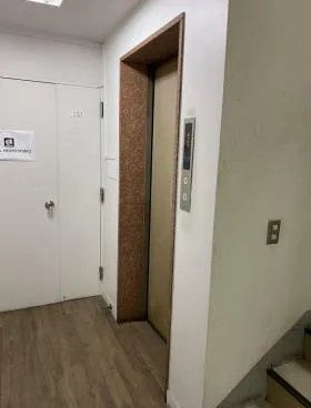 第2工業ビルの外観