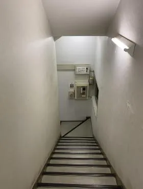 第2工業ビルの外観