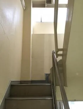 京橋鈴木ビルの外観