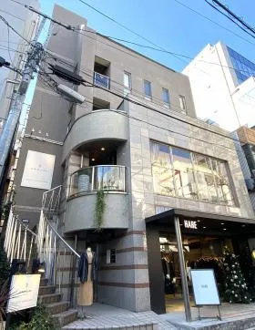 サンビルの外観