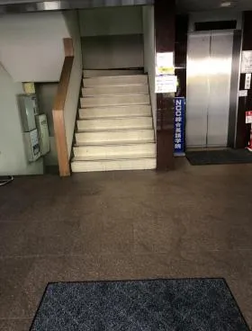 YS第1ビルの外観