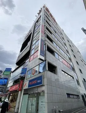第1栄来ビルの外観