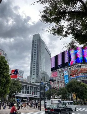 第1栄来ビルの外観