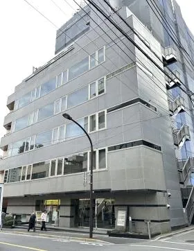 エアマンズビル市ヶ谷の外観