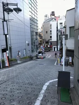 Mビルの外観