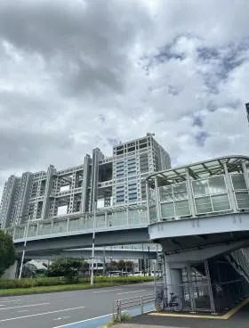 ダイバーシティ東京オフィスタワーの外観