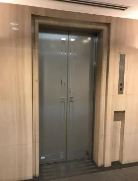 銀座三丁目ビルディングの外観