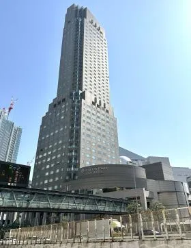 セルリアンタワーの外観
