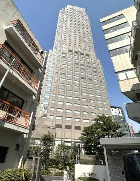セルリアンタワーの外観