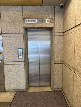スタンダードビルの外観