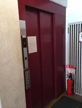 徳力ビルの外観