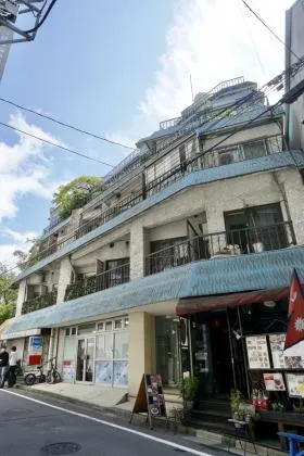 メイサ南平台ビルの外観