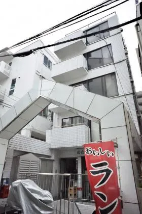 第5岡崎ビルの外観