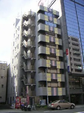 Uビルの外観