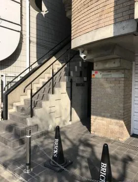 BRICKSビルの外観