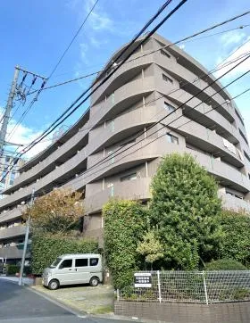 シルフィード南平台Aの外観