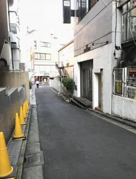 M&Iビルの外観