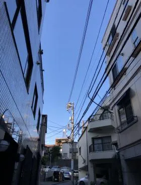 YMプリントタワービルの外観
