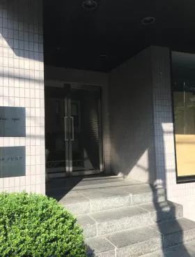 バンブースポットビルの外観