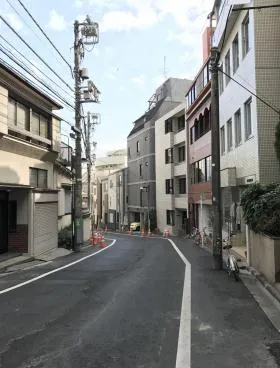 FOXの外観