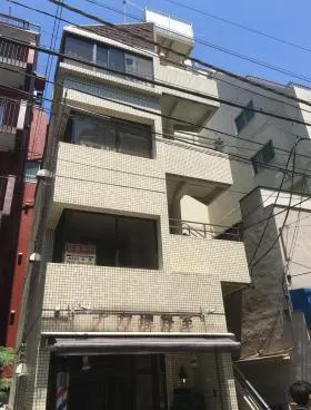 ナカビルの外観