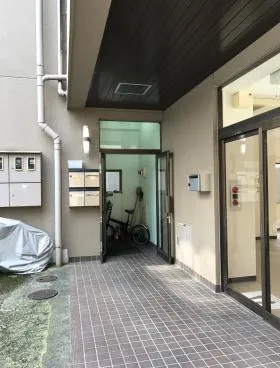 フォレストビルの外観