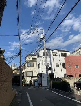 代々木コーポラスビルの外観