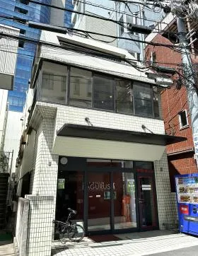 YSⅡビルの外観