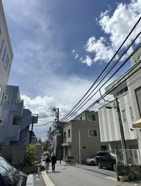 YSⅡビルの外観