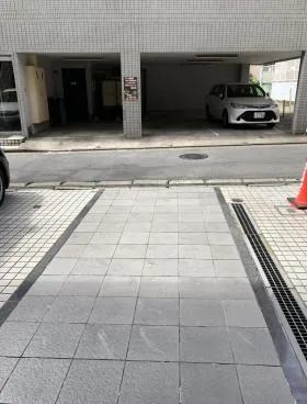 新宿スクエアビルの外観