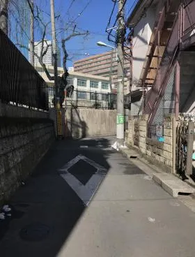 プラザF0ビルの外観