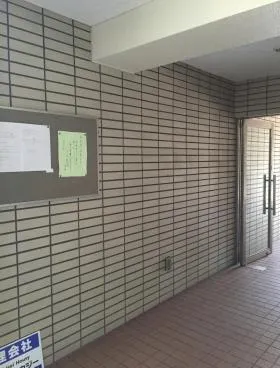 アルタス新宿南ビルの外観