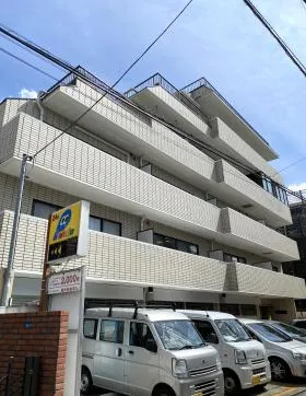 アルタス新宿南ビルの外観