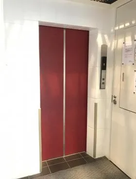 神田錦町ビルの外観