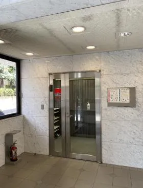 MINES西参道(旧:ミネビル)の外観