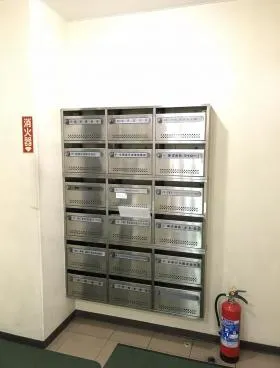 清月堂本店ビルの外観