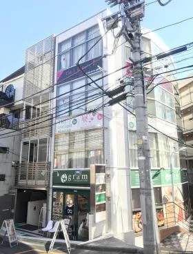 FLEG原宿の外観