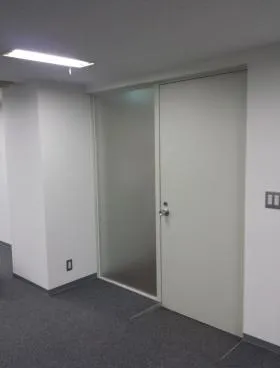 兼仲ビルの外観